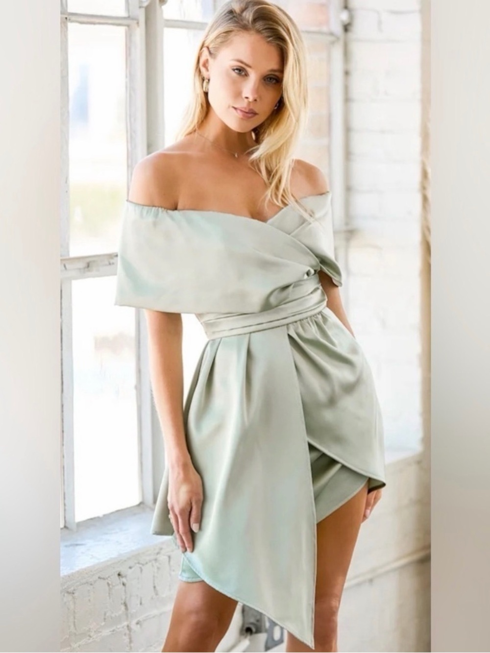 Lulu's Mint Green One-Shoulder Satin Dress